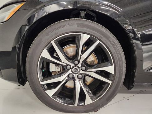 Used 2024 Volvo S60 B5 Core image 8