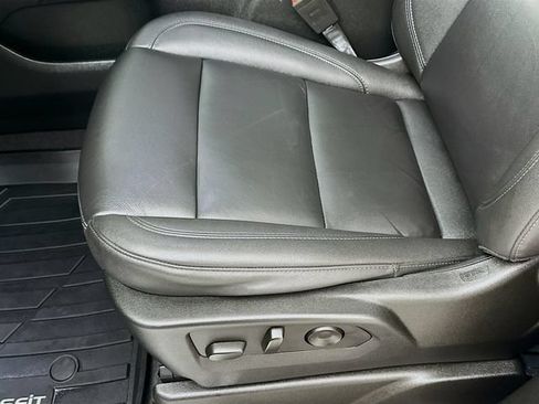 Certified 2024 Chevrolet Suburban Z71 w/ Z71 Off-Road Package AWD/4WD image 26