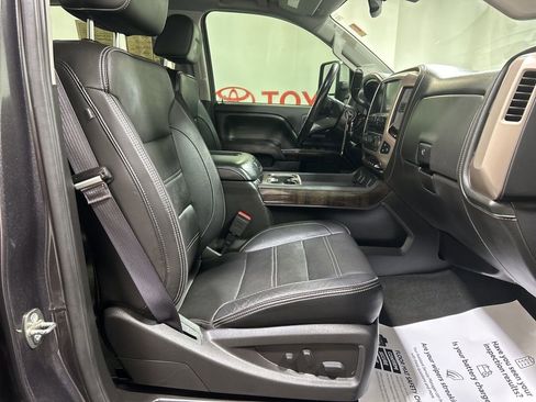 Used 2016 GMC Sierra 2500 Denali w/ Duramax Plus Package image 13