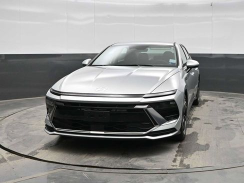 New 2026 Hyundai Sonata SEL image 3