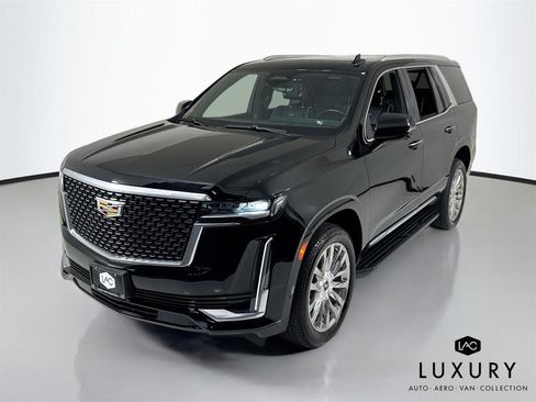 Used 2021 Cadillac Escalade Premium Luxury w/ Performance Package image 4