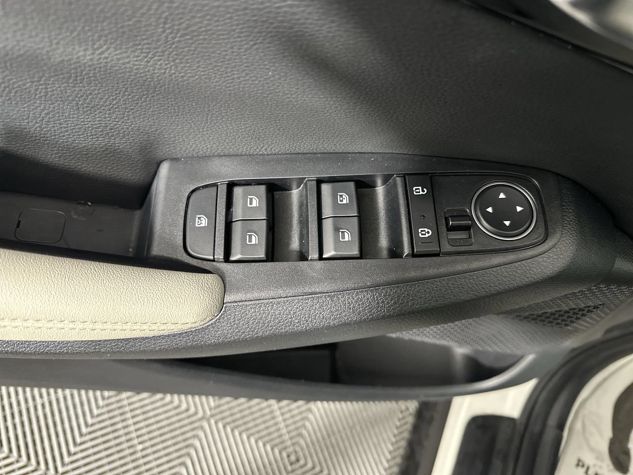 Used 2021 Kia Seltos EX AWD/4WD image 3