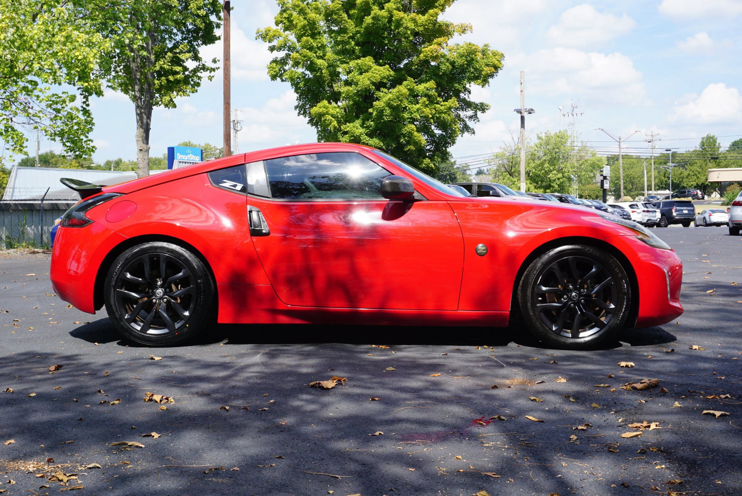 Used 2015 Nissan 370Z Coupe RWD image 4