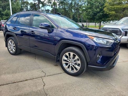 Certified 2021 Toyota RAV4 XLE Premium FWD image 8