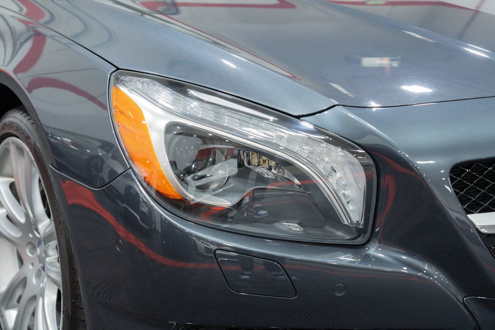 Used 2013 Mercedes-Benz SL 550 image 12