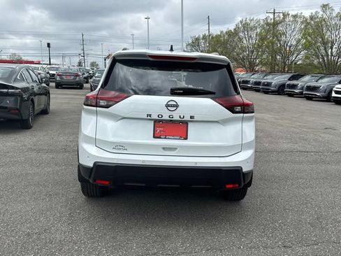 New 2026 Nissan Rogue Dark Armor image 5