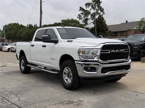 Used 2024 RAM 2500 Big Horn w/ Bed Utility Group AWD/4WD image 2