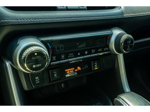 Used 2022 Toyota RAV4 XLE Premium AWD/4WD image 25