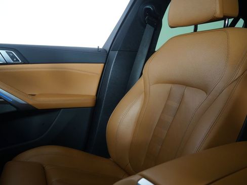 Used 2022 BMW X6 xDrive40i AWD/4WD image 22