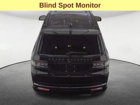 Used 2024 Jeep Grand Wagoneer L Series III w/ Rear Seat Video Group 1 AWD/4WD image 7