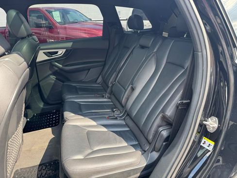 Used 2018 Audi Q7 2.0T Premium AWD/4WD image 15