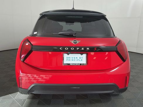 Certified 2025 MINI Cooper S image 5