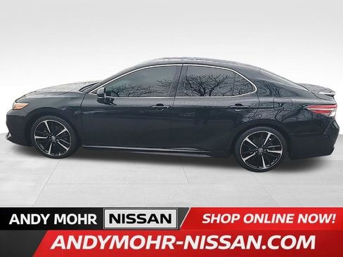 Used 2018 Toyota Camry XSE image 7