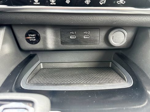 Certified 2025 Nissan Rogue SV FWD image 21