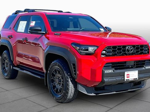Certified 2025 Toyota 4Runner TRD Off-Road Premium AWD/4WD image 2