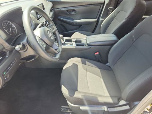 Used 2025 Nissan Sentra S FWD image 10