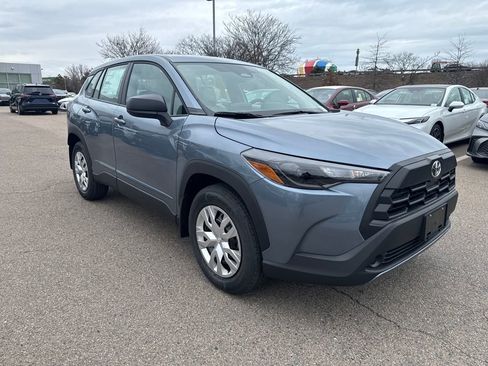 New 2026 Toyota Corolla Cross L image 9