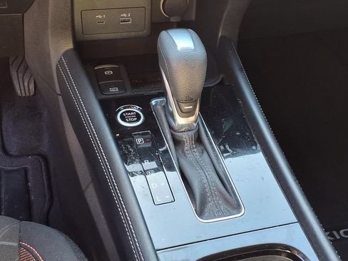 Used 2023 Nissan Kicks SR FWD image 8