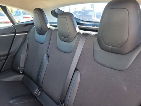 Used 2015 Tesla Model S image 16