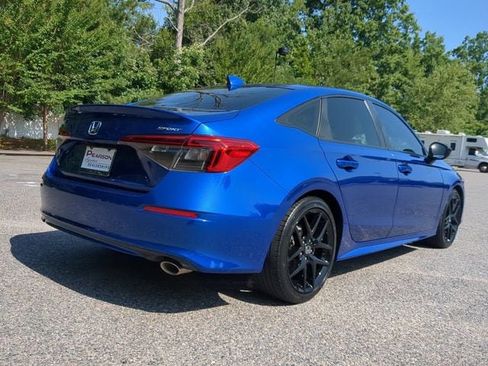 Used 2022 Honda Civic Sport image 4