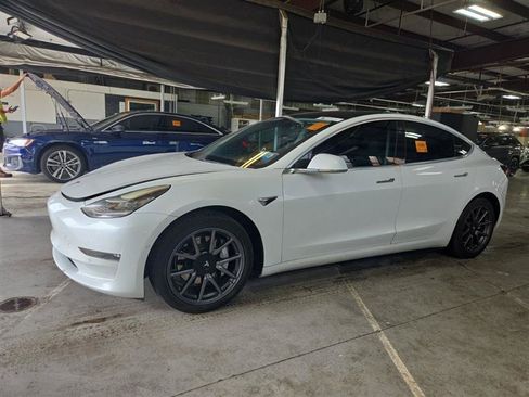 Used 2018 Tesla Model 3 Long Range AWD/4WD image 3