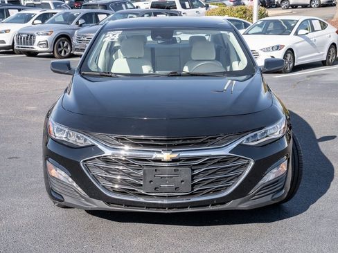 Used 2024 Chevrolet Malibu LT image 2