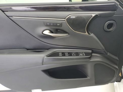 Used 2020 Lexus ES 350 Ultra Luxury w/ Accessory Package 2 FWD image 20