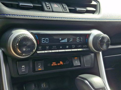 Used 2023 Toyota RAV4 XSE w/ XSE Grade Weather Package AWD/4WD image 15