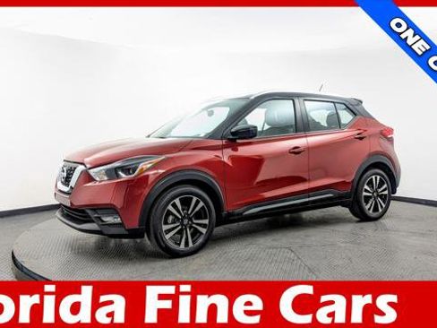 Used 2019 Nissan Kicks SR w/ SR Premium Package image 1