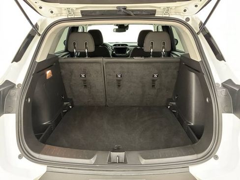 Certified 2022 Chevrolet TrailBlazer LT w/ Convenience Package AWD/4WD image 17