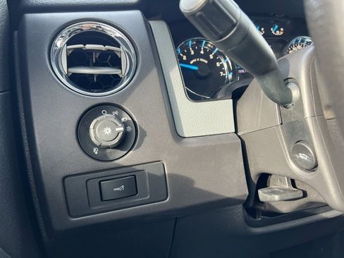 Used 2013 Ford F150 XLT w/ Luxury Equipment Group image 30