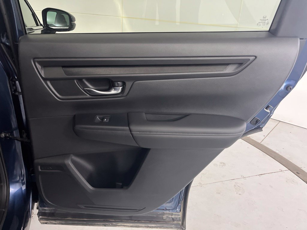 Used 2025 Honda CR-V EX image 27