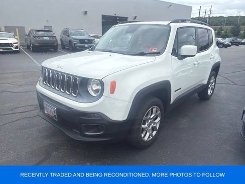 Used 2015 Jeep Renegade Latitude w/ Cold Weather Group AWD/4WD image 2