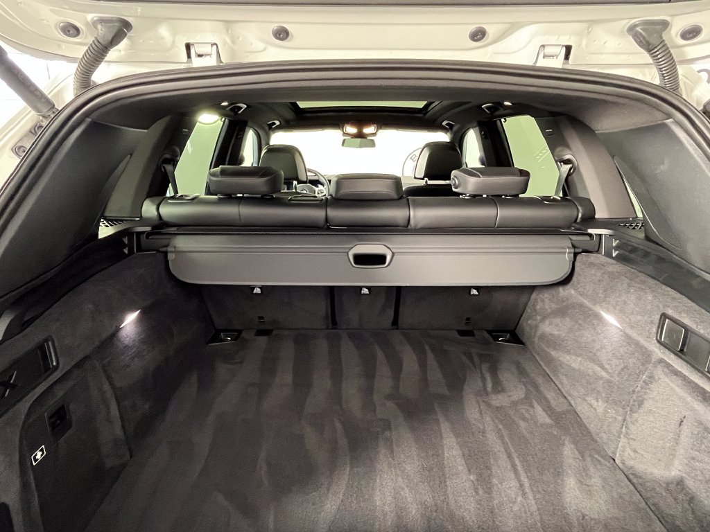 Certified 2025 BMW X5 M60i AWD/4WD image 18
