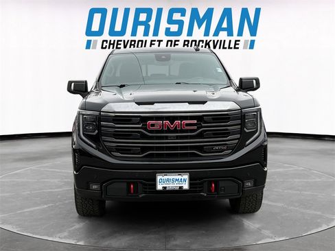 Used 2023 GMC Sierra 1500 AT4 w/ AT4 Preferred Package image 8