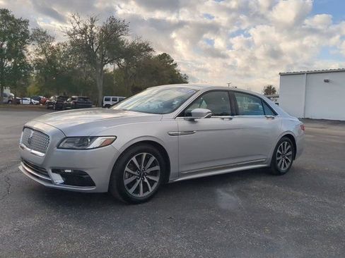 Used 2019 Lincoln Continental Premiere image 8