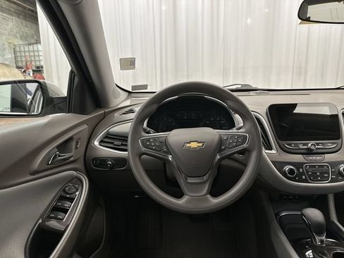 Used 2024 Chevrolet Malibu LT FWD image 12