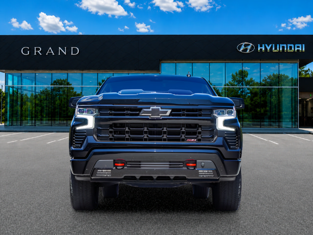 Used 2025 Chevrolet Silverado 1500 LT Trail Boss w/ Convenience Package II AWD/4WD image 9