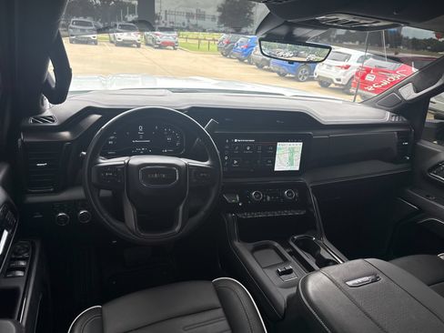 Used 2025 GMC Sierra 2500 AT4X AWD/4WD image 6