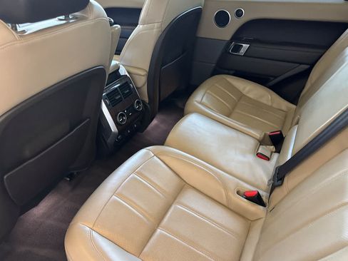 Used 2018 Land Rover Range Rover Sport HSE AWD/4WD image 12