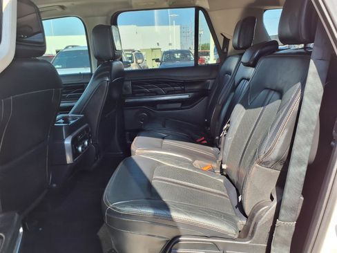 Used 2019 Ford Expedition Max Platinum RWD image 18