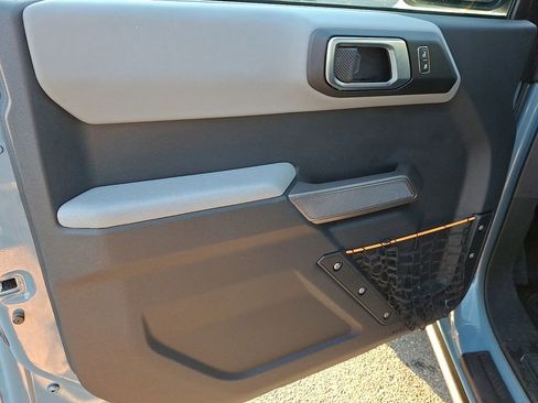 Used 2022 Ford Bronco Badlands image 12