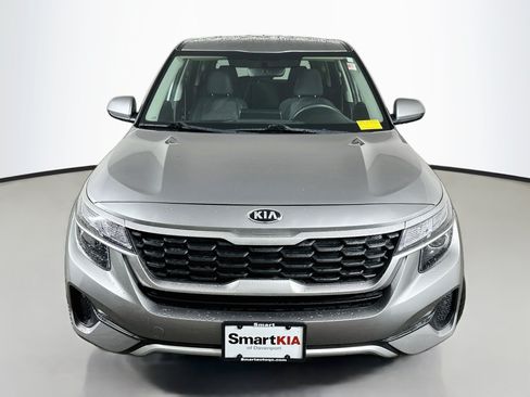 Used 2021 Kia Seltos LX AWD/4WD image 2