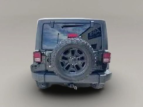 Used 2012 Jeep Wrangler Unlimited Rubicon w/ Connectivity Group AWD/4WD image 11