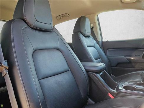 Used 2018 Chevrolet Colorado Z71 AWD/4WD image 19