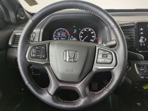 Used 2025 Honda Ridgeline TrailSport image 14