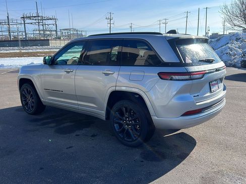 New 2026 Jeep Grand Cherokee Limited Reserve image 5