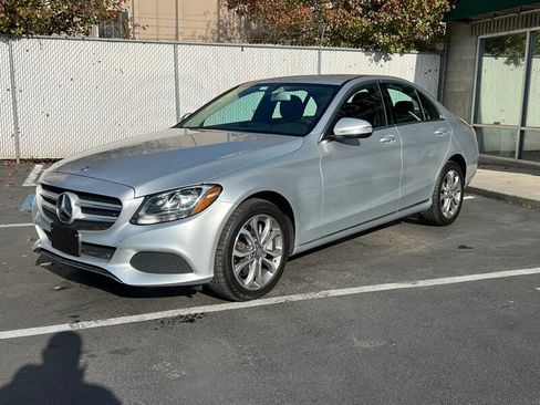Used 2015 Mercedes-Benz C 300 4MATIC Sedan image 3