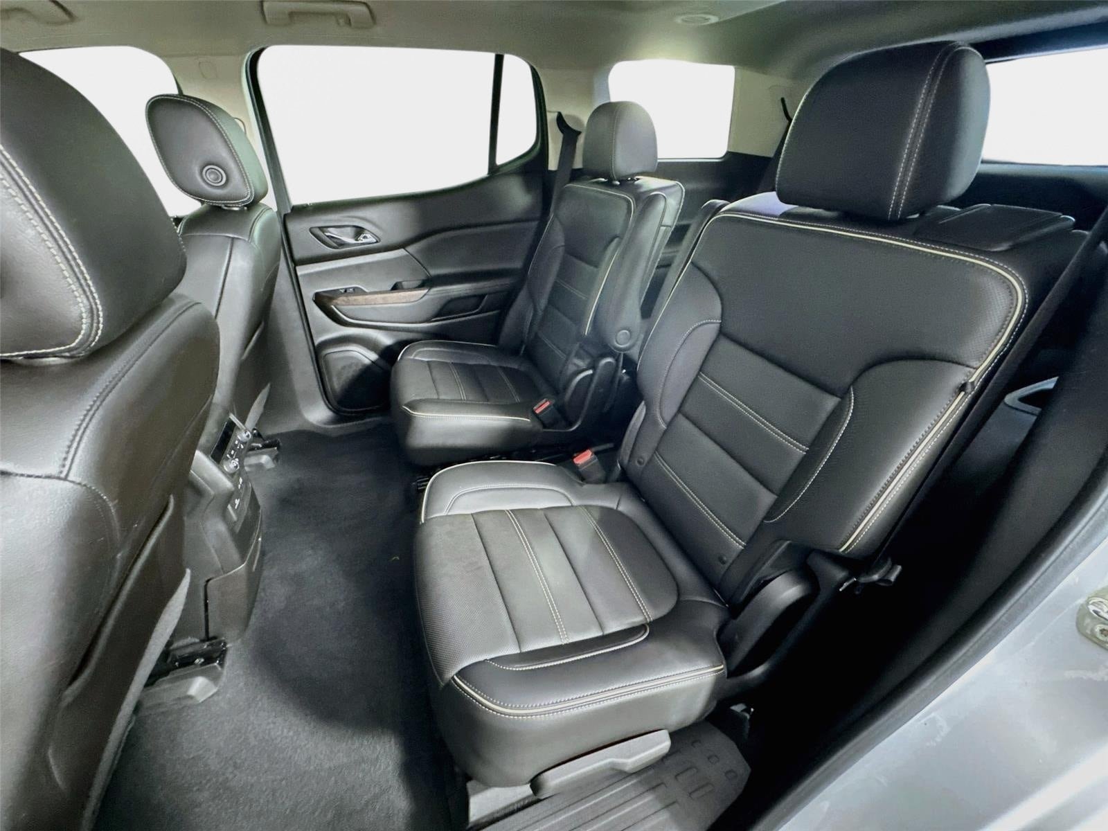 Certified 2023 GMC Acadia Denali w/ Denali Ultimate Package FWD image 23