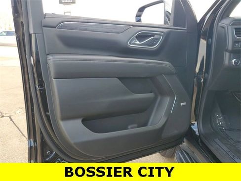 Used 2022 GMC Yukon SLT w/ SLT Luxury Package image 23